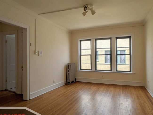 Photo - 2332 N Spaulding Ave Unit 3A