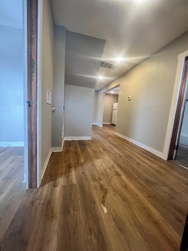 Photo - 106 S Henninger St Unidad 2