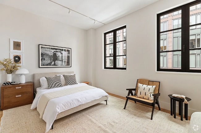 Building Photo - 517 W 29th St Rental