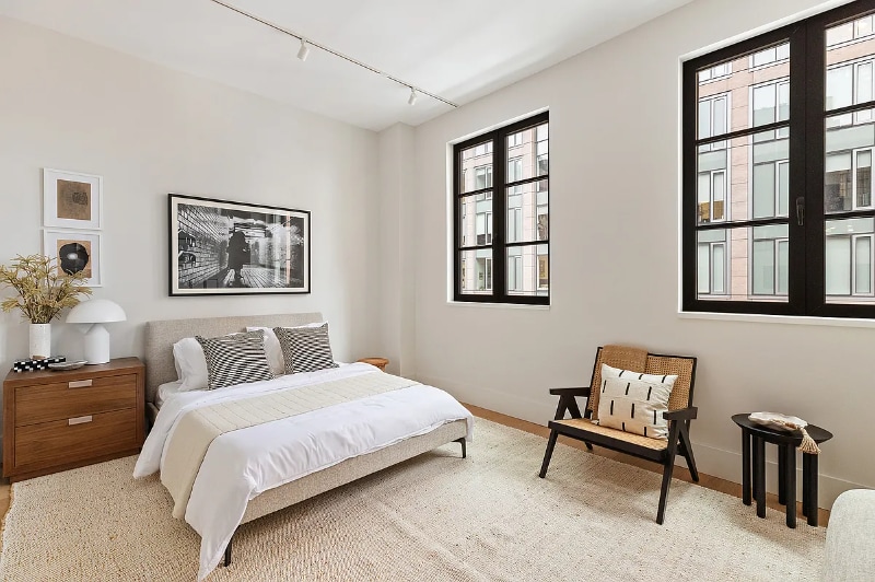 Photo - 517 W 29th St
