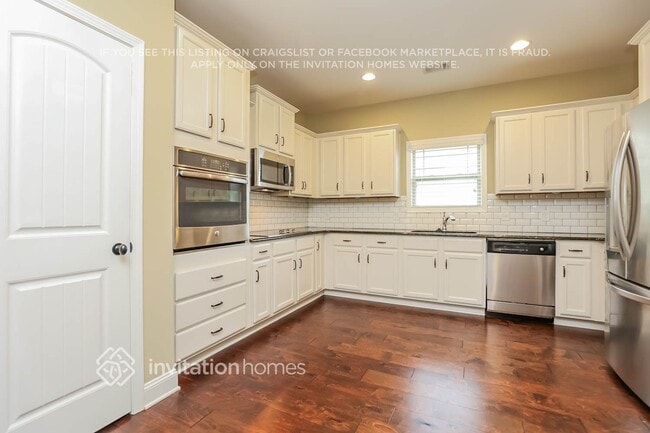 Photo - 2921 Cason Ln