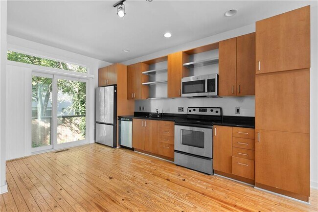 Photo - 1302 Noguchi Mews NW