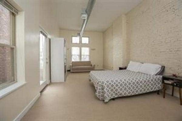 Photo - 296 Meridian St Unit 1