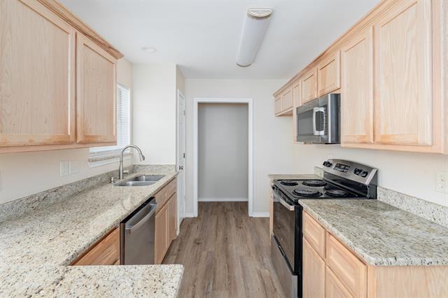 Photo - 1807 Park Pl