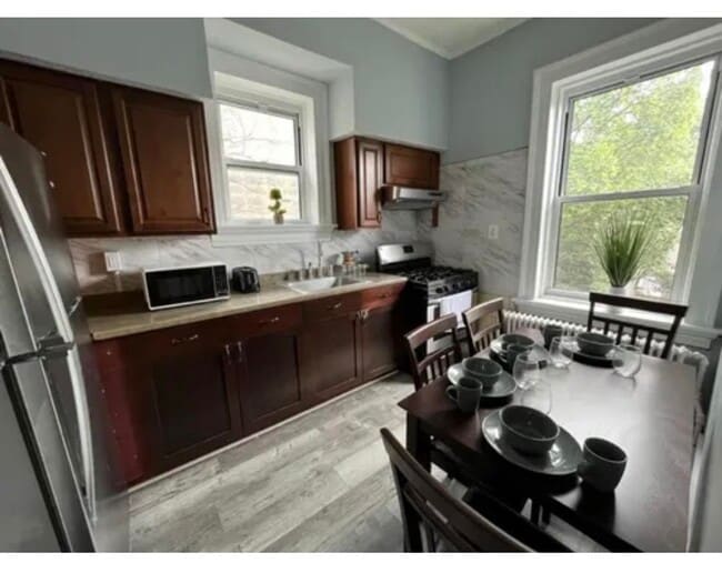 Building Photo - 109 72nd St Unit 2