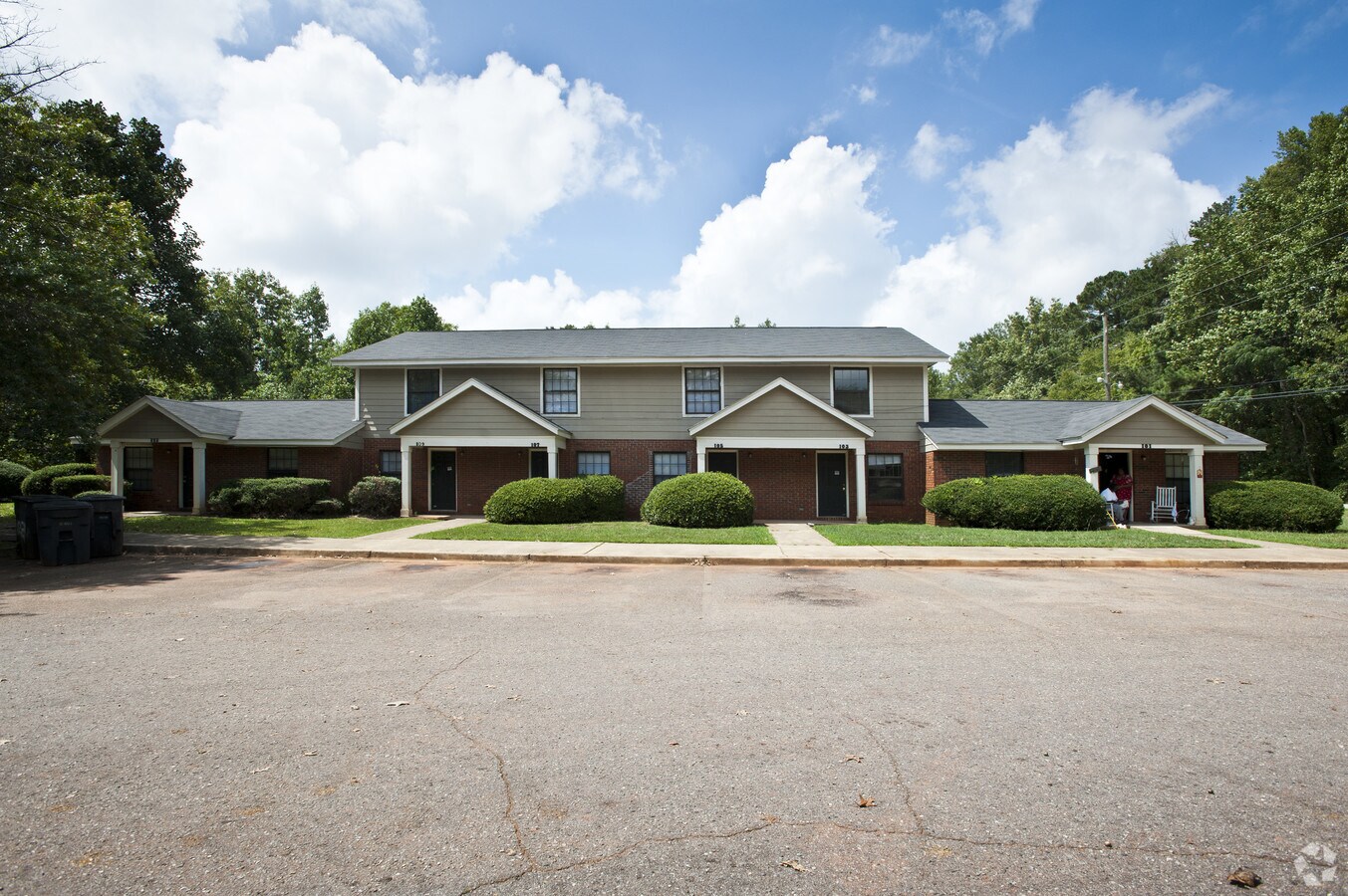 Photo - South Oak Apartments