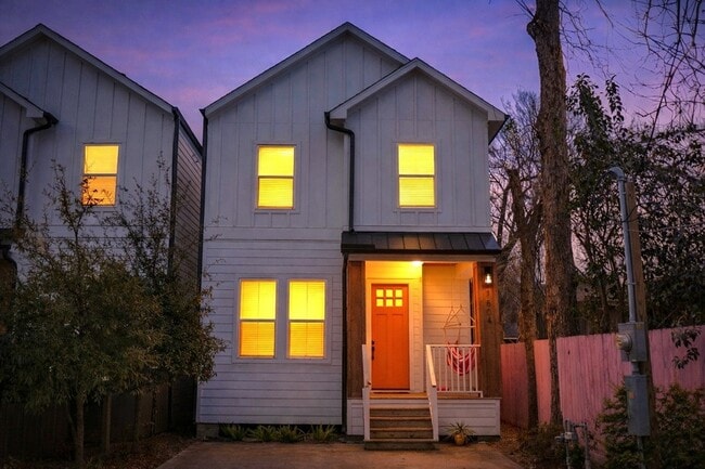 Building Photo - 1504 Evelyn St