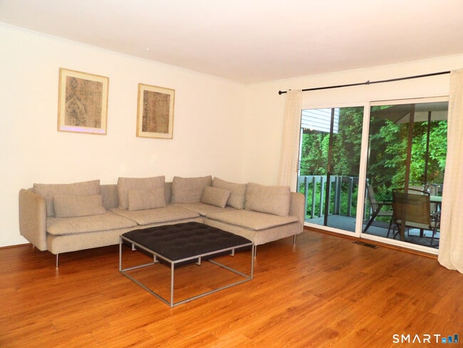 Photo - 707 Timber Ln Unit 707