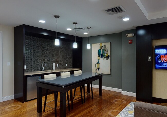 Photo - 89 Needham St