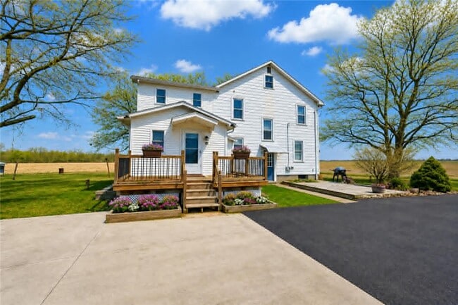 Building Photo - 1084 Yale Farm Rd