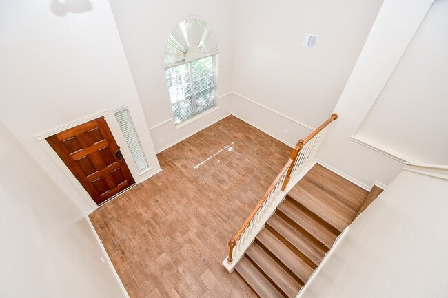 Photo - 1310 Lake Edinburg Ct