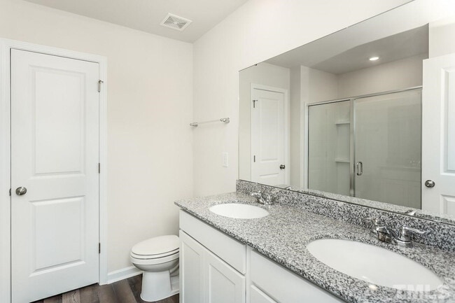 Room in House on Sugarplum Road