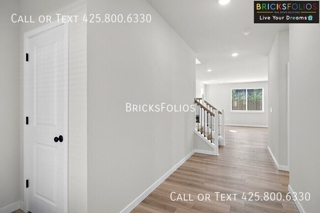 Photo - 8340 52nd St NE