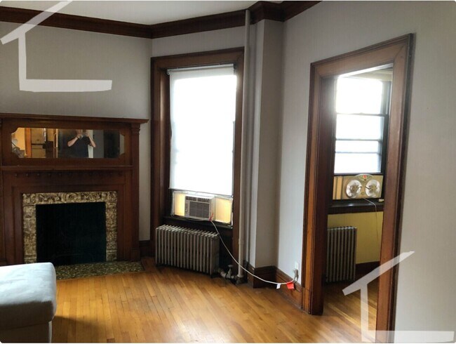 Photo - 9/1 No Fee! Sunny, charming 1BR near Kenmore, Audobon Circle!