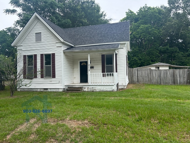 Photo - 3112 Locust St House