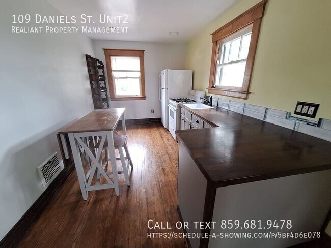 Photo - 109 Daniels St