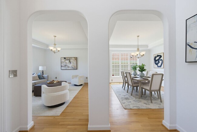 Photo - 2912 Oak Bridge Dr
