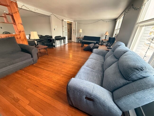 Building Photo - 110 N Gill St Unit 110 N. Gill Street