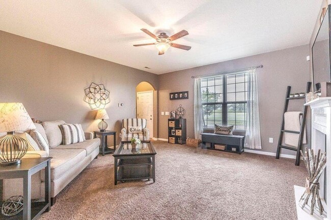 Photo - 5660 Caledonia Dr