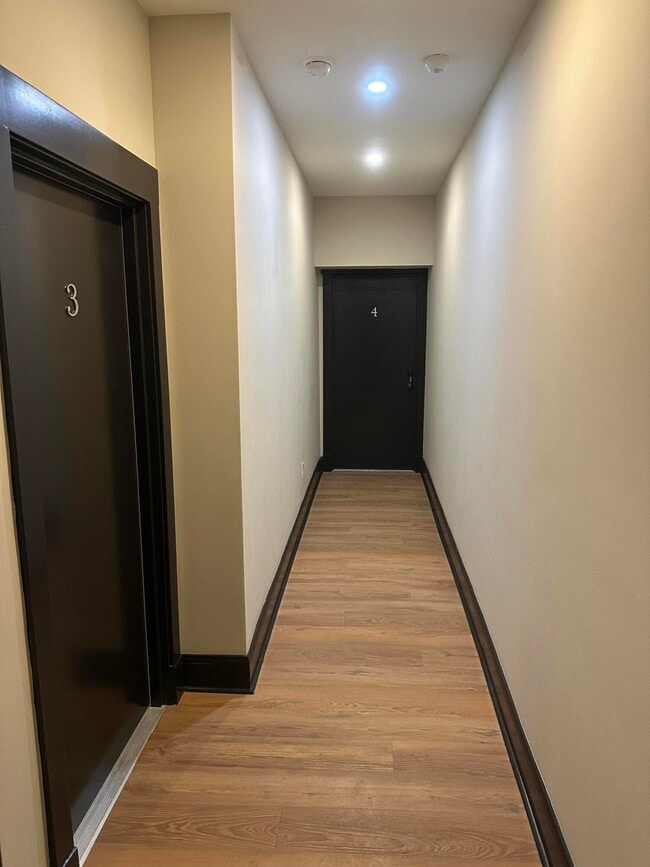 Photo - 307 W Main St Unit 2