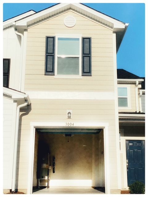 Photo - 3004 Chrys St