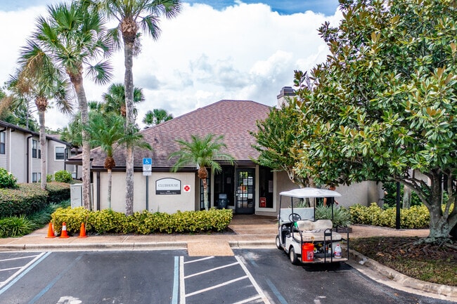 350 S Semoran Blvd Winter Park, FL, 32792-4410 - Parkview Village