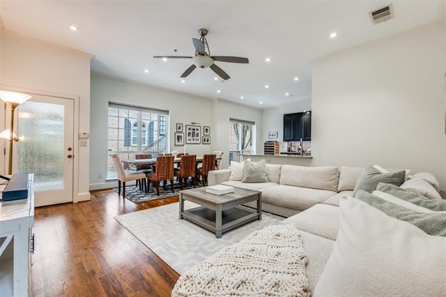 Photo - 5709 Lewis St