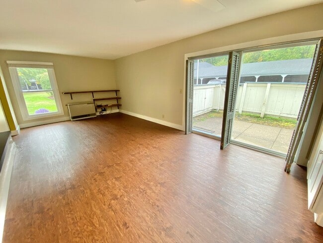 Photo - 180 Ledgewood Cir Unit 101