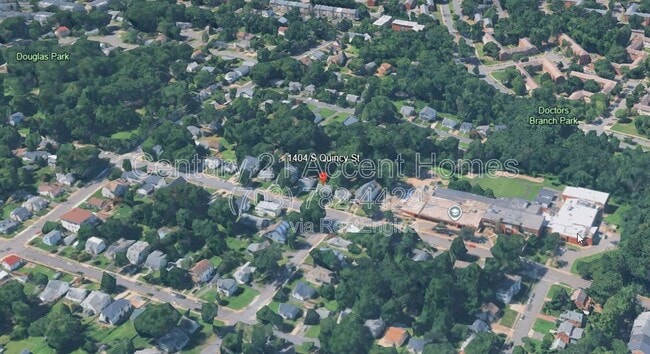 Building Photo - 1404 S Quincy St