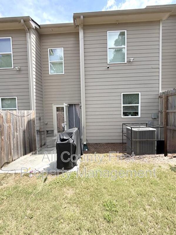 Photo - 5788 Calle Vis Dr