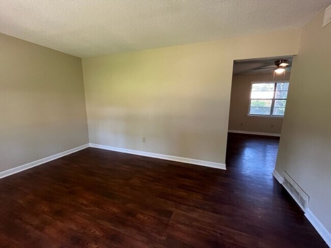 Photo - Renovated 3 Bedroom 1 Bath Home for Rent!!