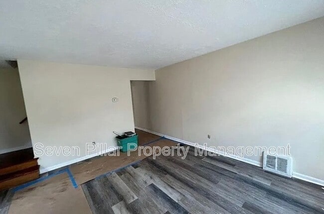 Photo - 323 S Napoleon Ave