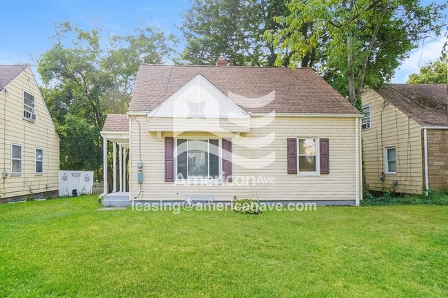 Photo - 1276 Crestview Ave