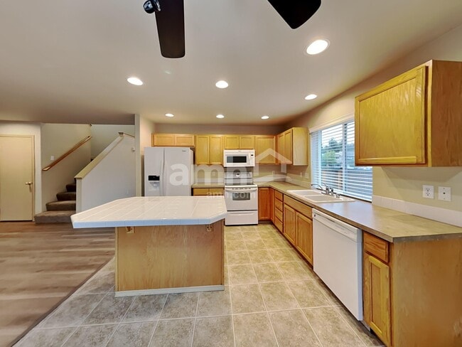Photo - 20507 193rd Avenue Ct E