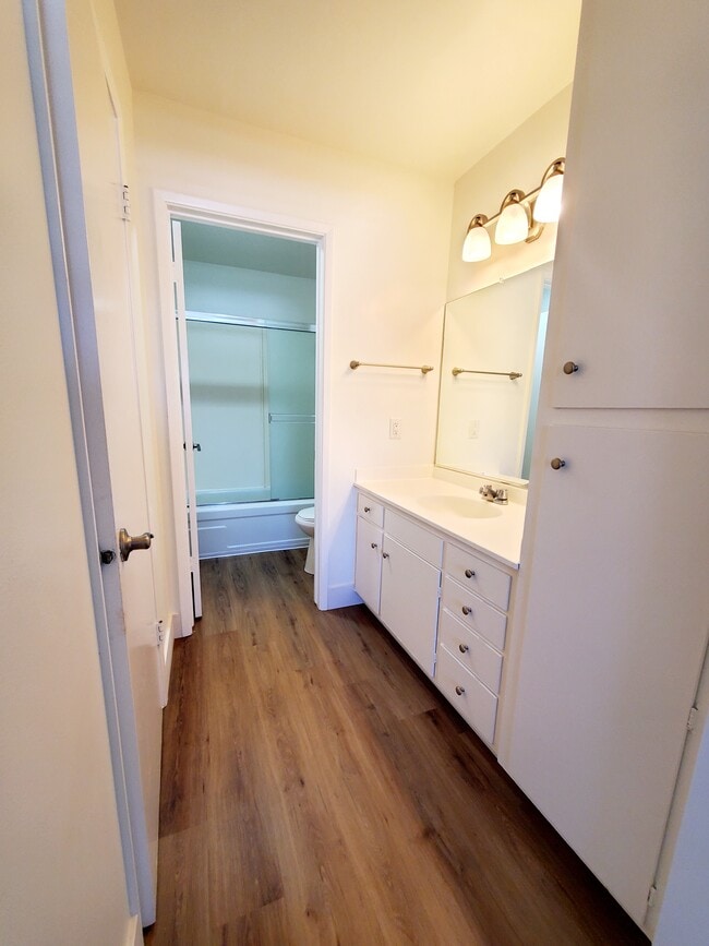 FAYETTE ARMS Apartments Mountain View, CA