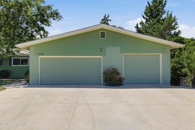 Photo - 1978 Catalpa Cir