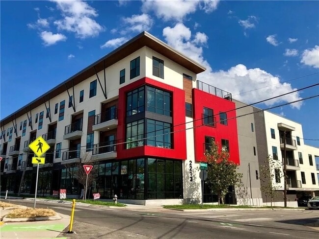 Building front - 2213 Poquito St Unit 308