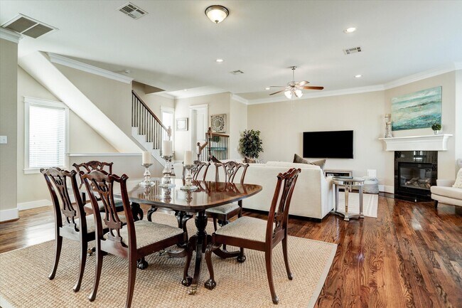 Photo - 2546 Bevis St
