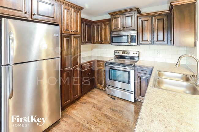 Photo - 11109 Highview Rd