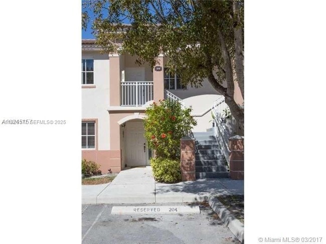 Building Photo - 1251 SE 27th St Unit 204