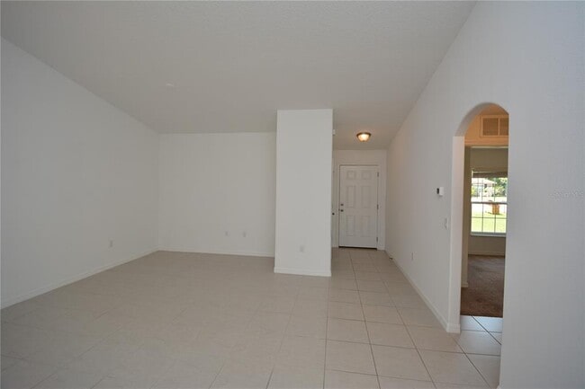 Photo - 33 Rosecroft Ln
