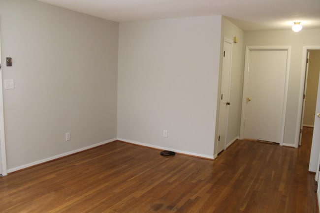 Photo - 1401 S Roan St Unidad 2