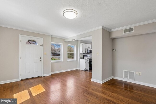 Photo - 2328 Fort Dr