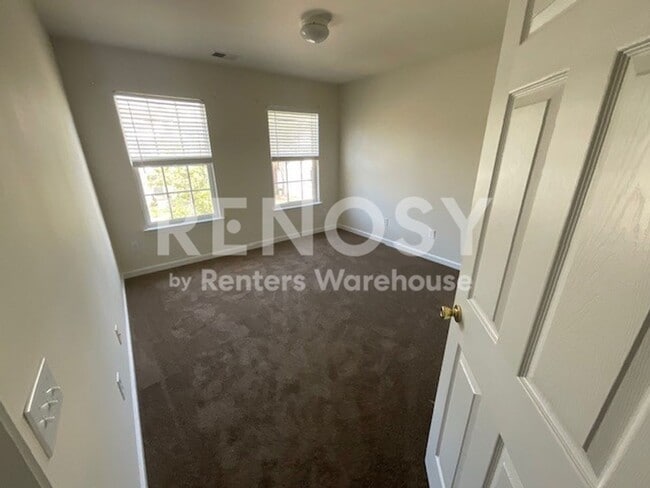 Photo - 11715 Harsworth Ln