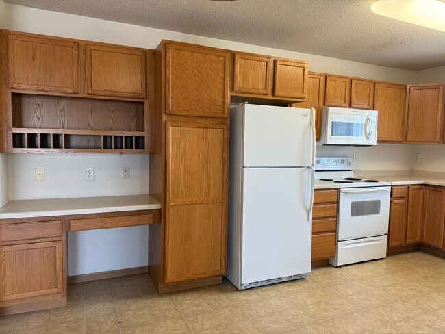 4431 Calico Dr S Unit 202