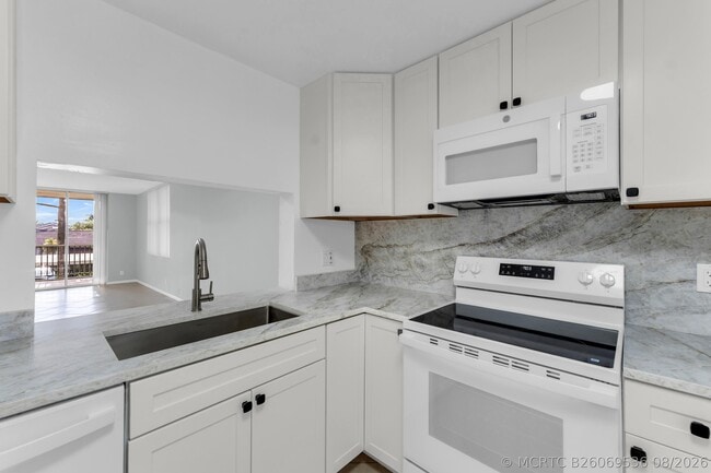 Building Photo - 931 Gardenia Dr Unit 269