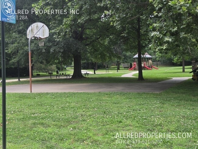 Photo - 2588 E Sweetbriar Dr