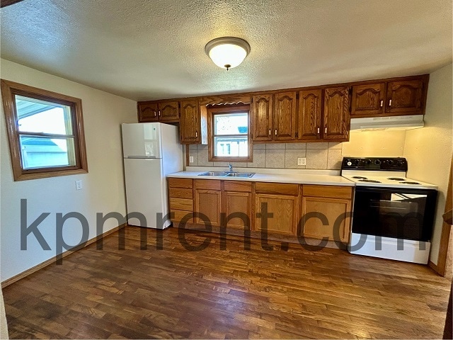 Photo - 2113 Oakland Ave E