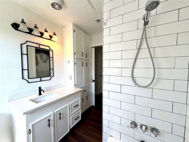 Photo - 5422 Timber Creek Dr