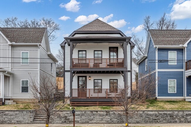 Photo - 1209 Davidson St